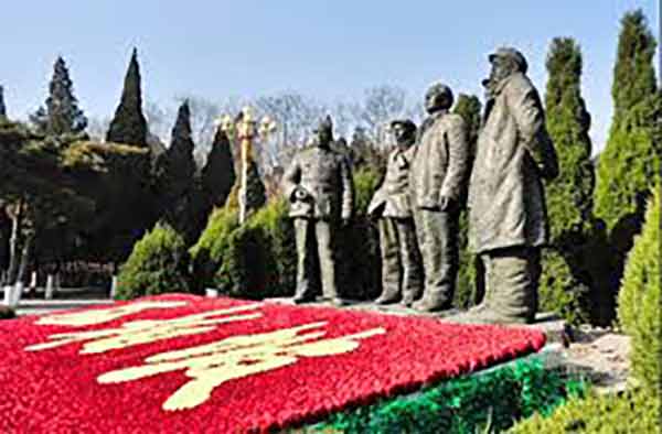 西柏坡红色教育基地以两个务必为核心锤炼党员干部初心